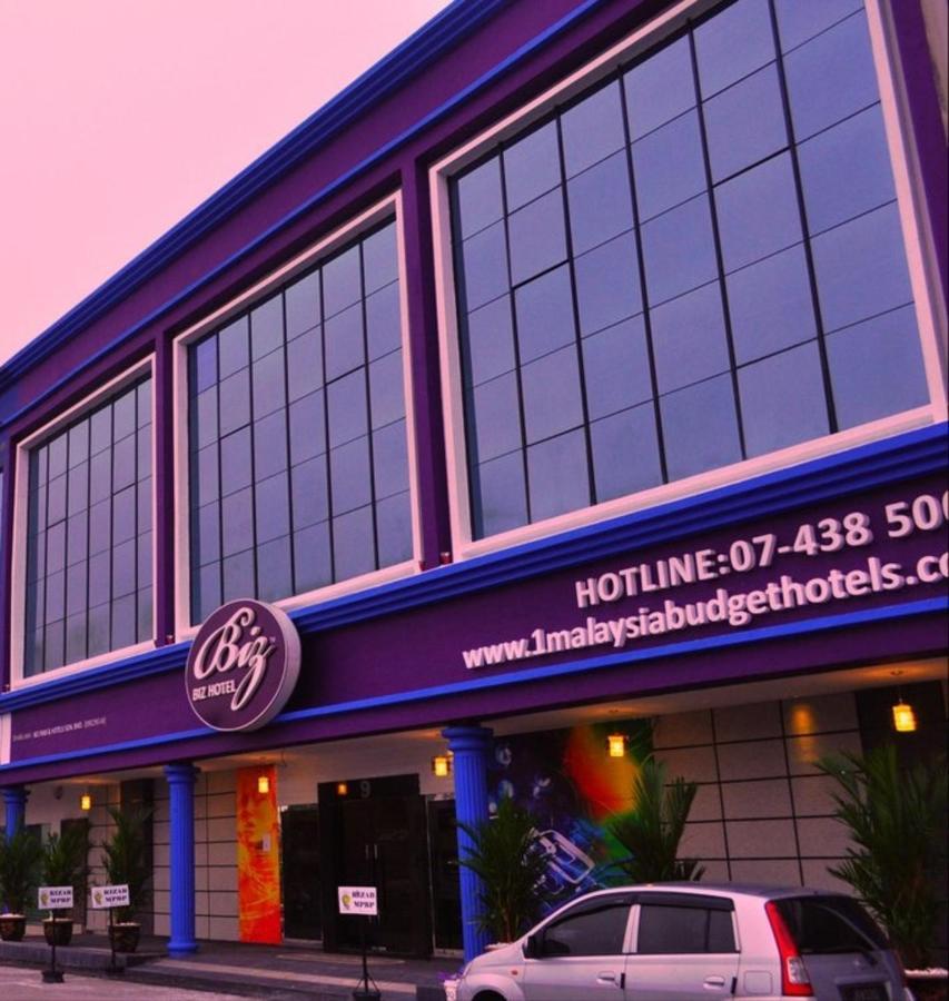 Biz Hotel Batu Pahat Exteriör bild