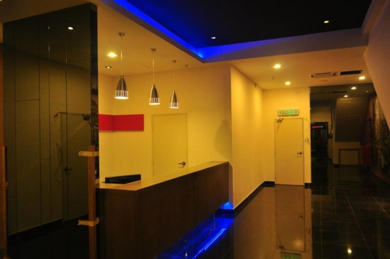 Biz Hotel Batu Pahat Exteriör bild