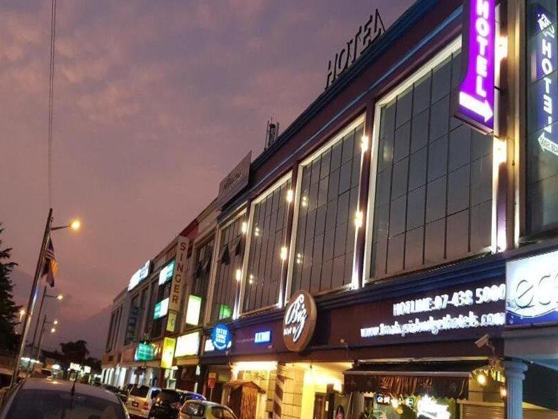 Biz Hotel Batu Pahat Exteriör bild