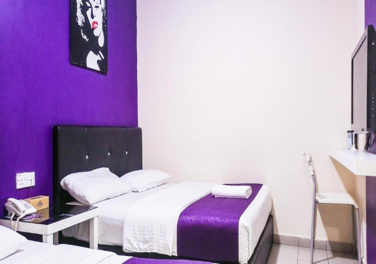 Biz Hotel Batu Pahat Exteriör bild