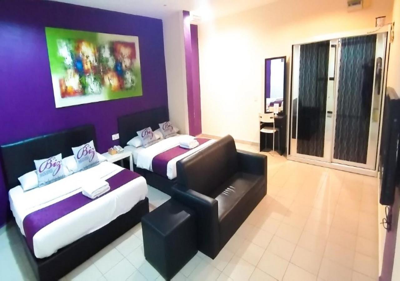 Biz Hotel Batu Pahat Exteriör bild
