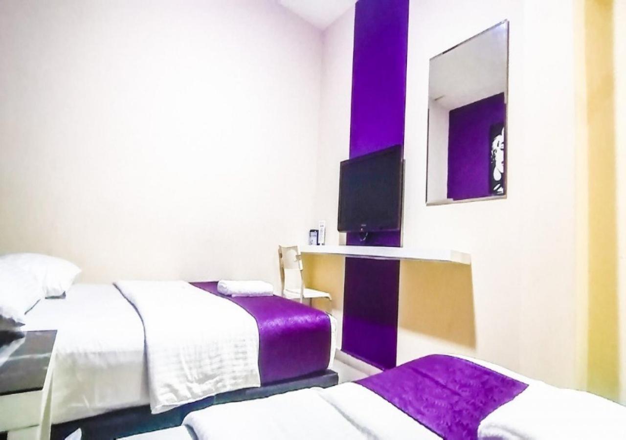 Biz Hotel Batu Pahat Exteriör bild