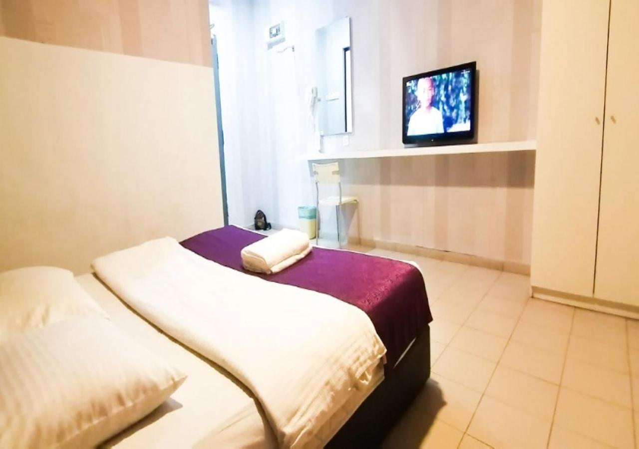 Biz Hotel Batu Pahat Exteriör bild